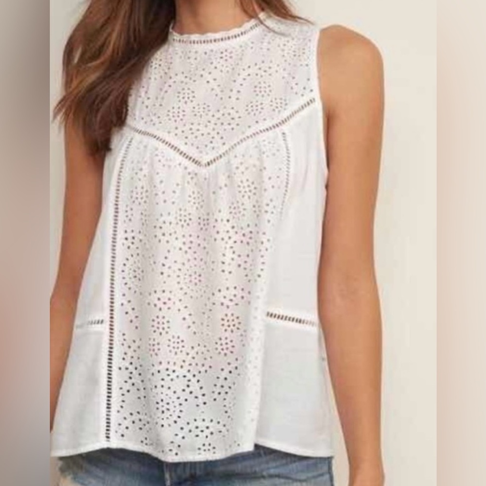 Abercrombie & Fitch white eyelet top with split opening in back